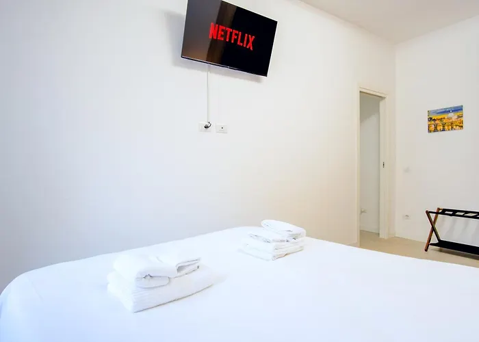 Apartment Elegantis Doris - One Minute Walk To Vatican Museums